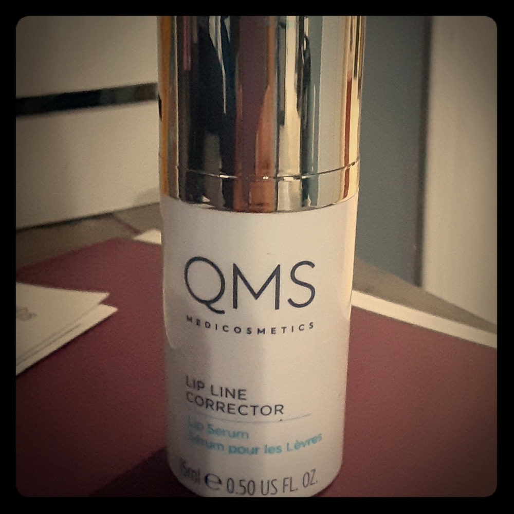 Lip line corrector
